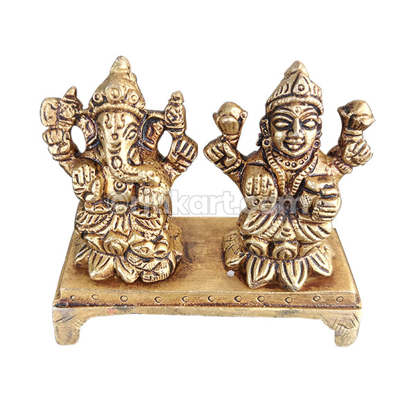 Ganesh Lakshmi Bhagwan Idol.