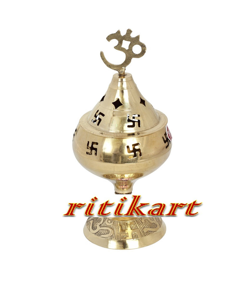 Balakati Brass Diya with cover-pic2